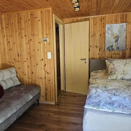 Kleine Charmante Zum Wohlfuehlen In Jeizinen Oberhalb Von *